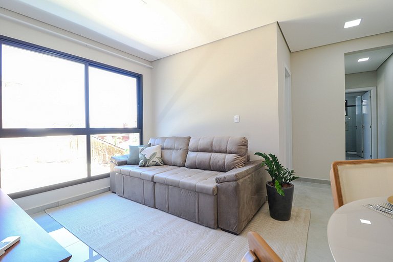 Apto Santinho Completo para até 8 Pessoas, Floripa