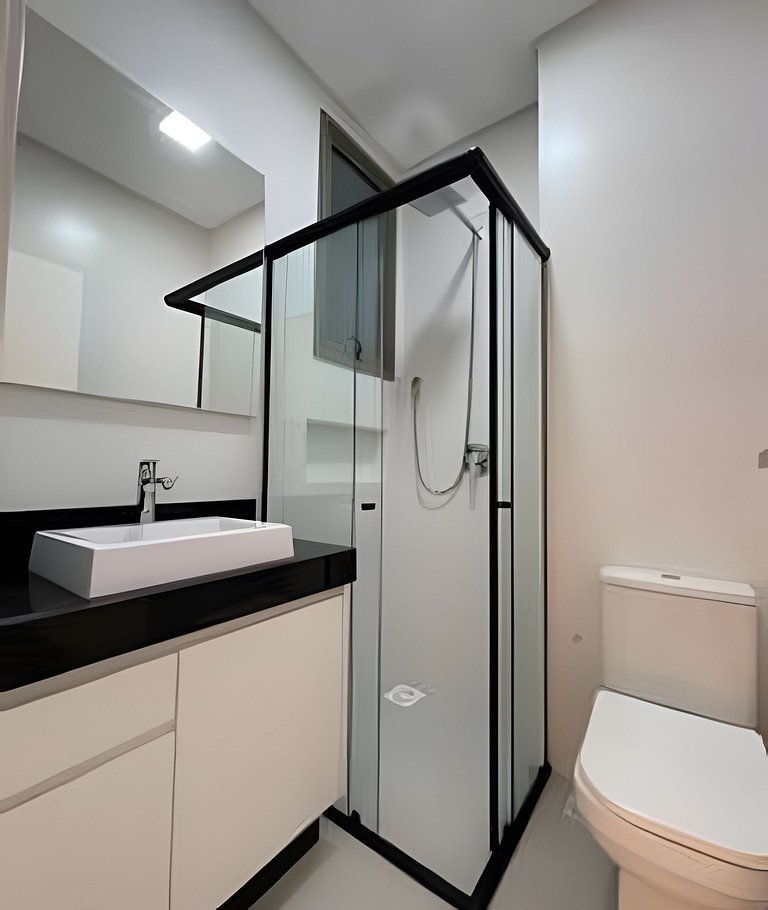 Lindo duplex, 2 suítes no melhor de Jurerê Int.408