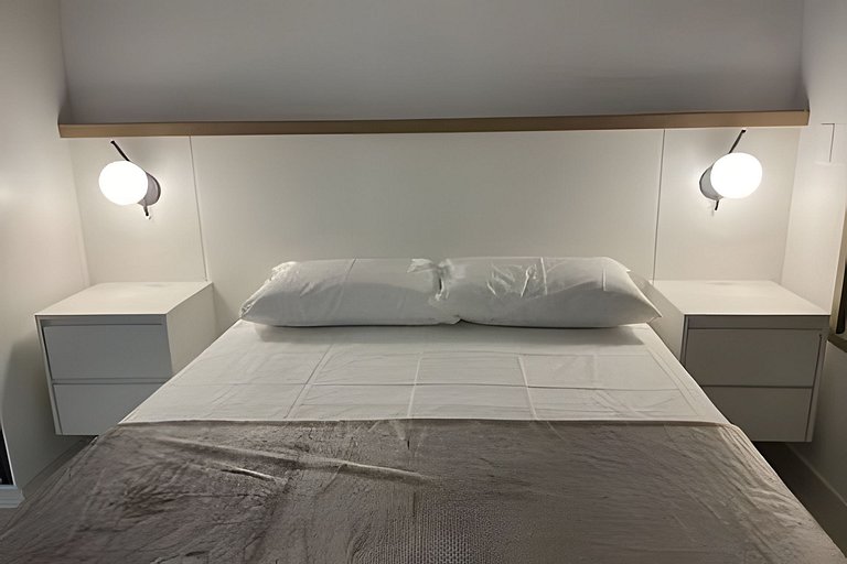 Lindo duplex, 2 suítes no melhor de Jurerê Int.408