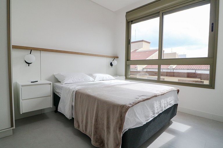 Lindo duplex, 2 suítes no melhor de Jurerê Int.408