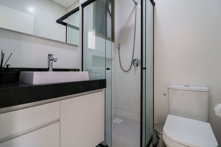 Lindo duplex, 2 suítes no melhor de Jurerê Int.408