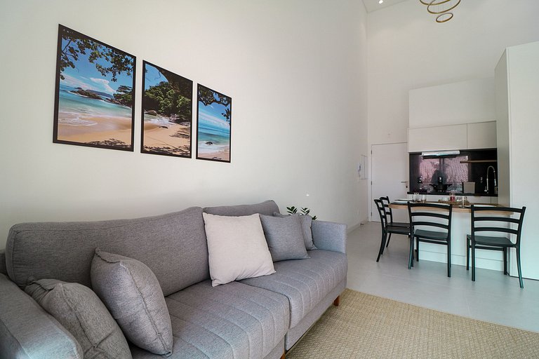 Lindo duplex, 2 suítes no melhor de Jurerê Int.408