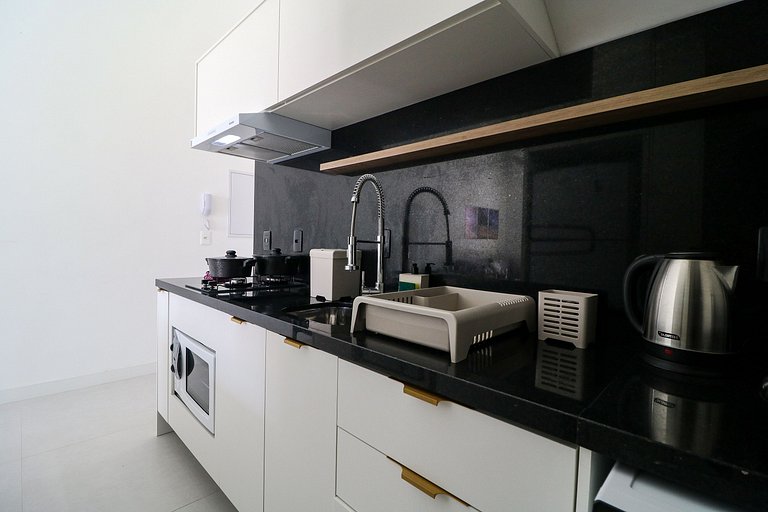 Lindo duplex, 2 suítes no melhor de Jurerê Int.408