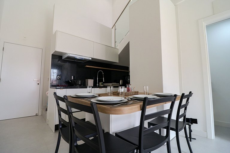 Lindo duplex, 2 suítes no melhor de Jurerê Int.408